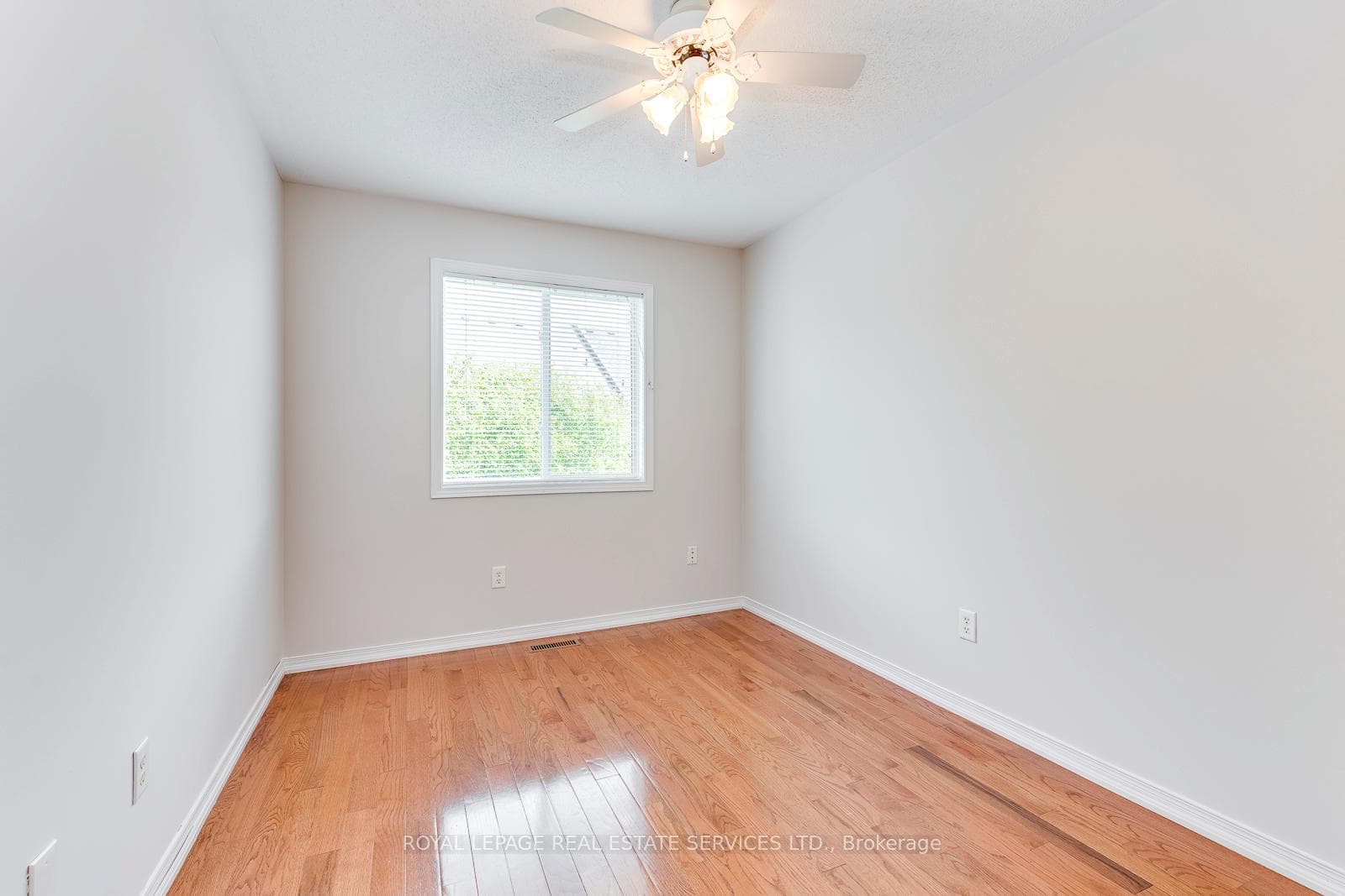 1835 Mccoy Avenue photo 26