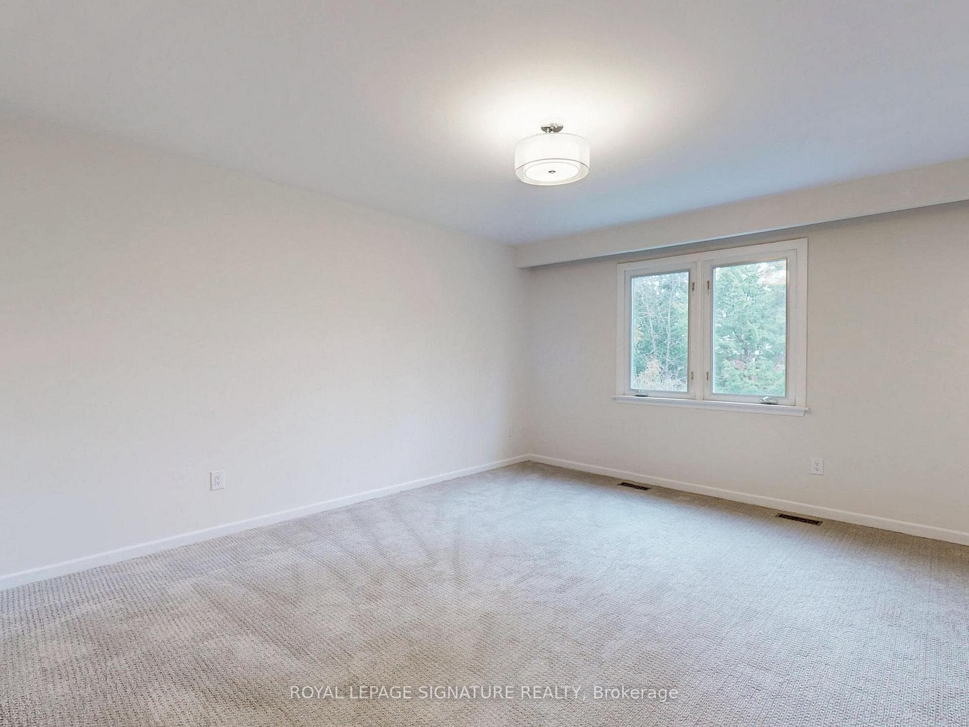 187 Cassandra Boulevard photo 15