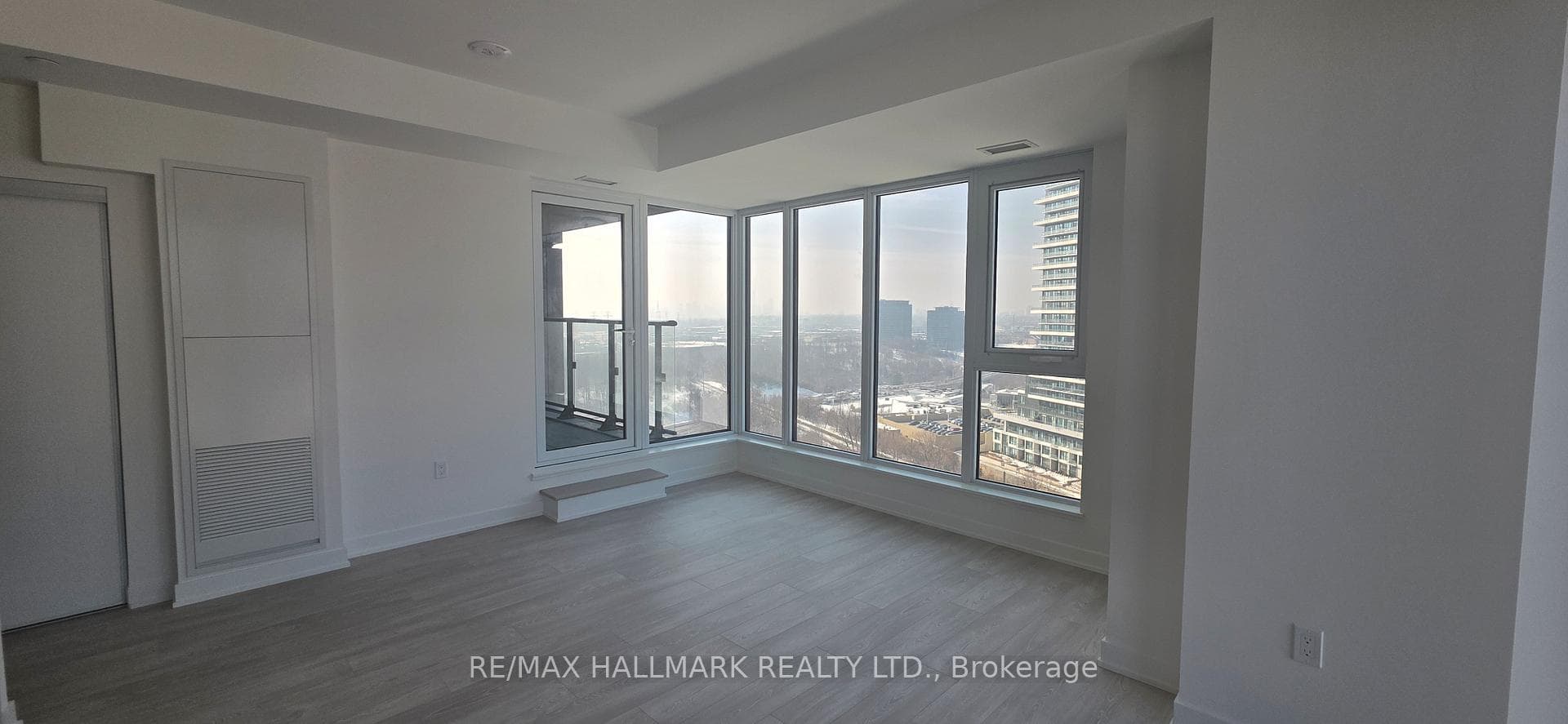 1 Quarrington Lane Unit 1417 photo 8