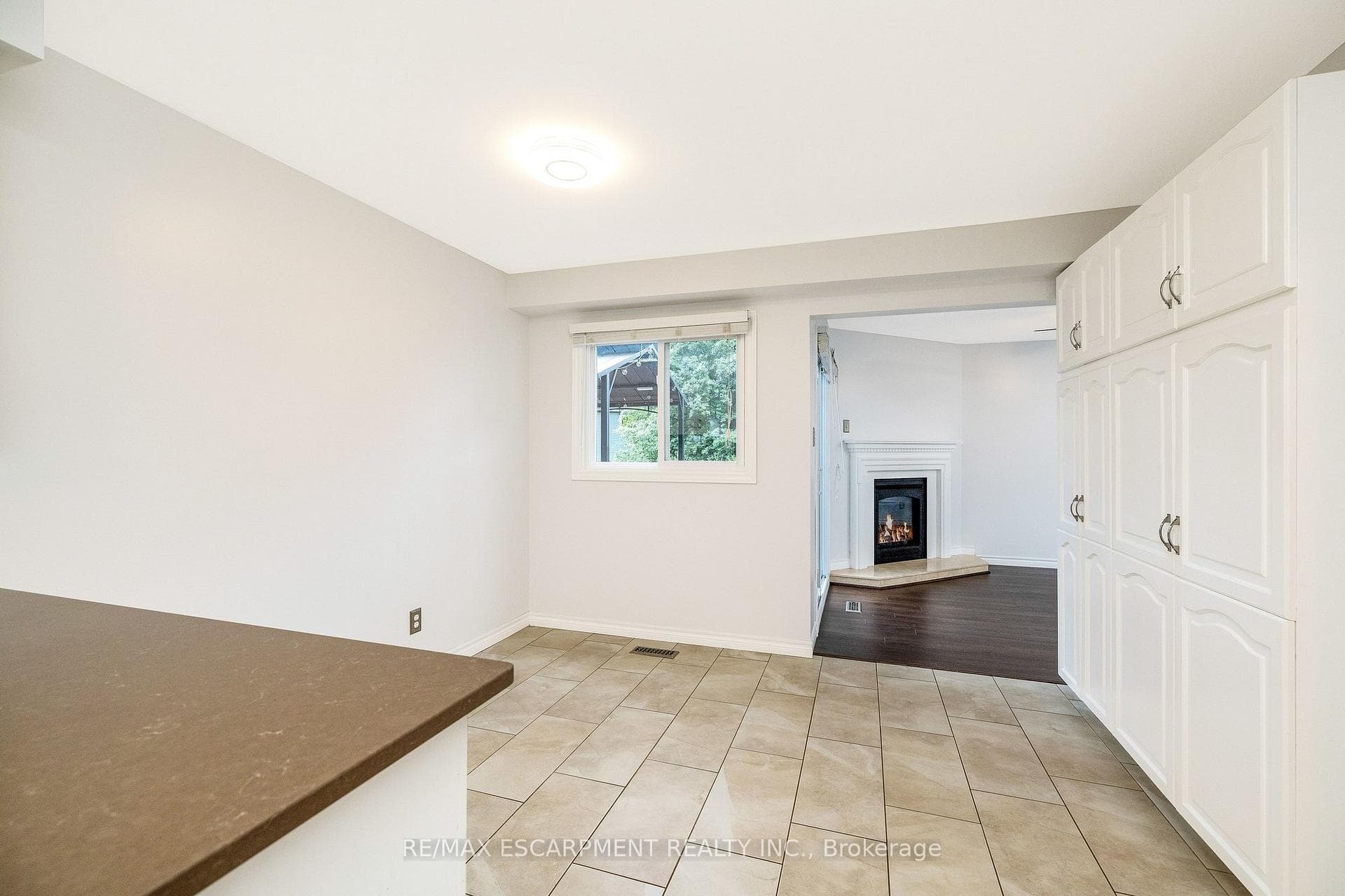 6198 Saltmarsh Court photo 20