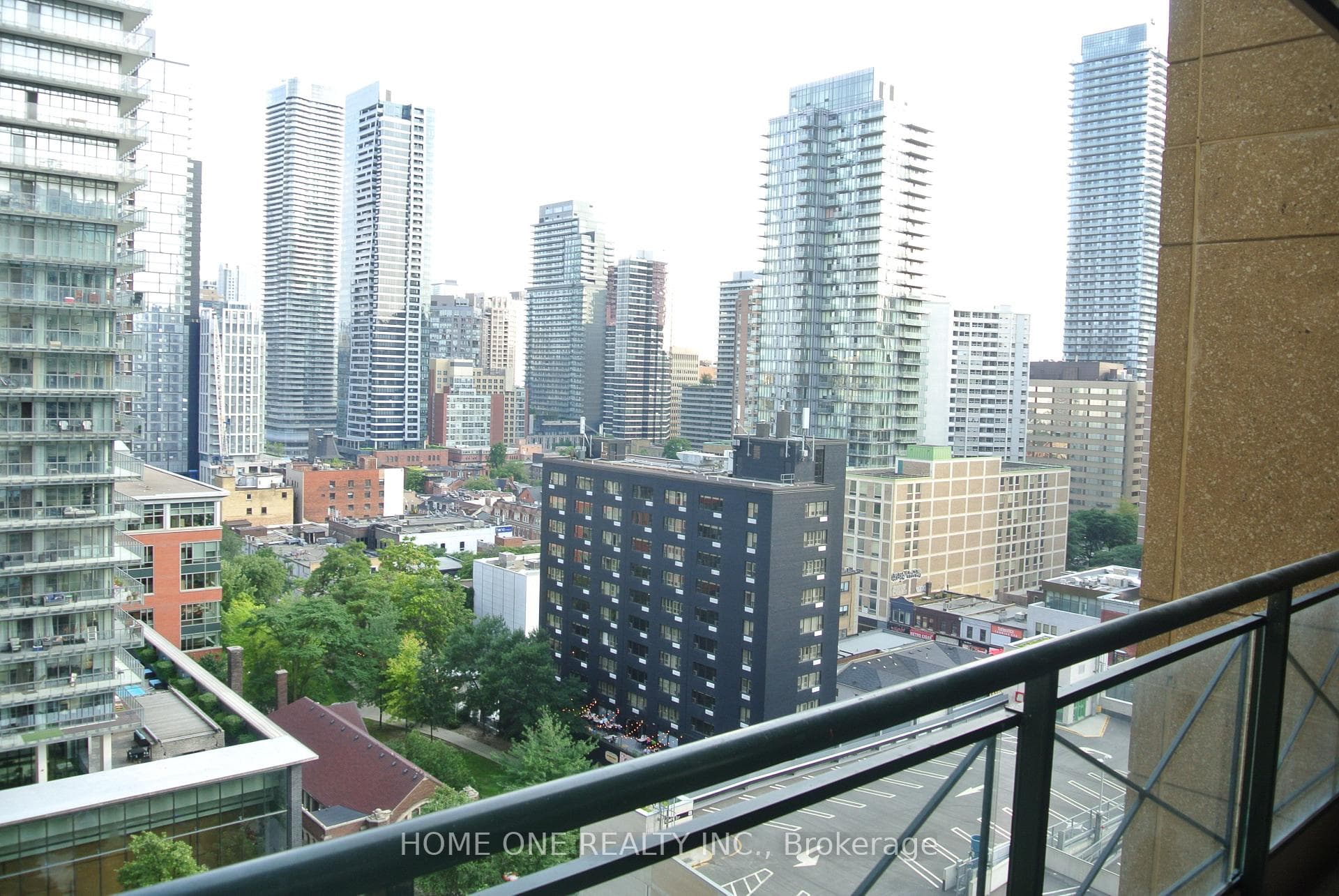 35 Hayden Street Unit 1502 photo 4
