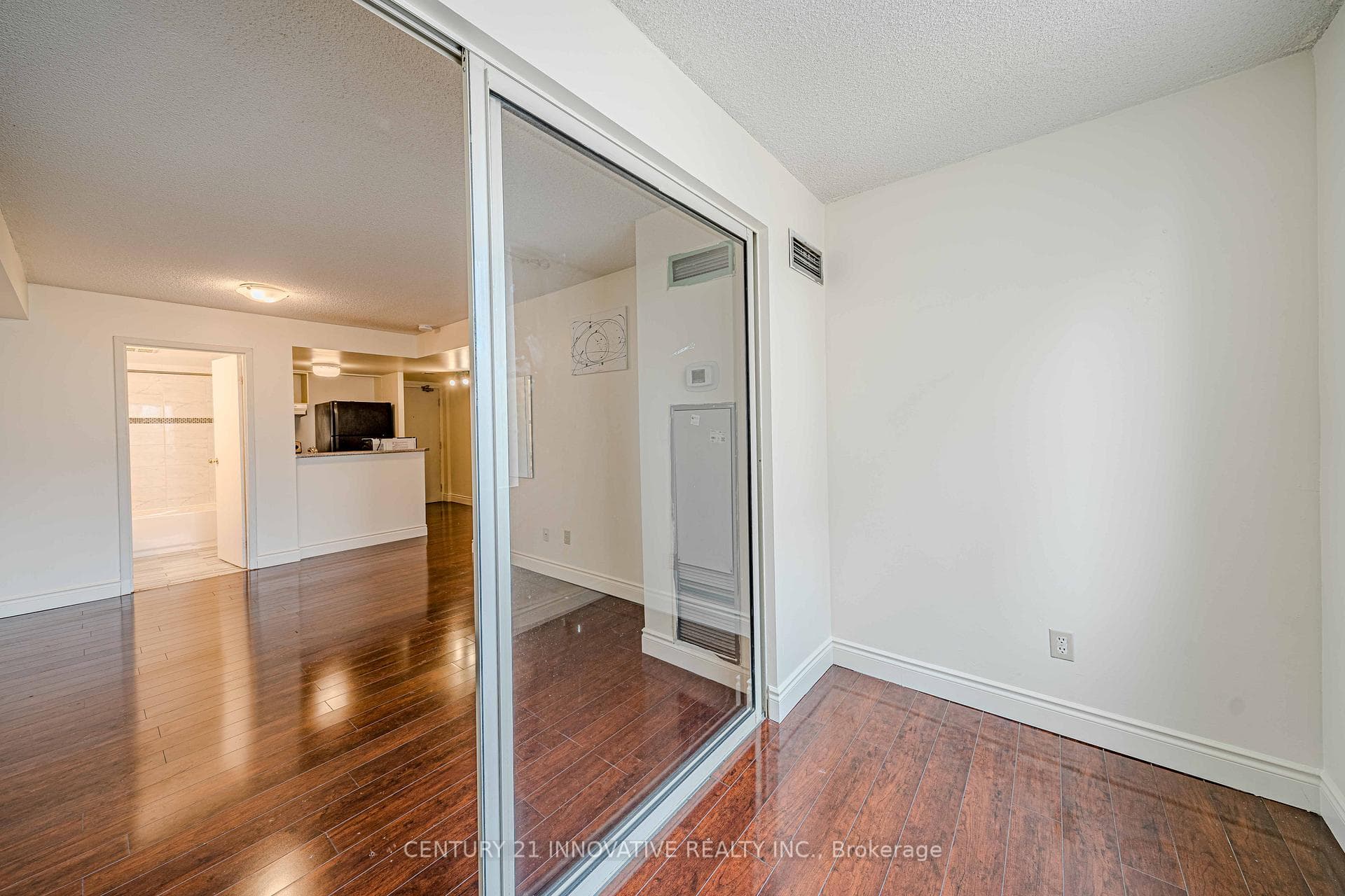 25 Grenville Street Unit 909 photo 18