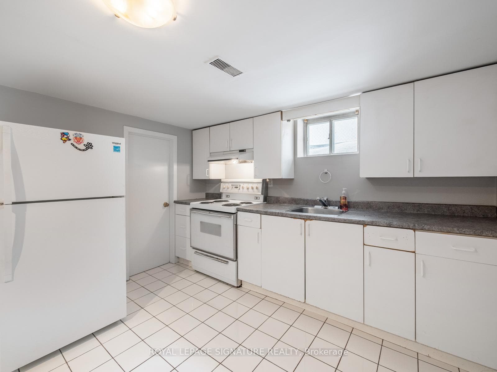 27 King High Avenue photo 32