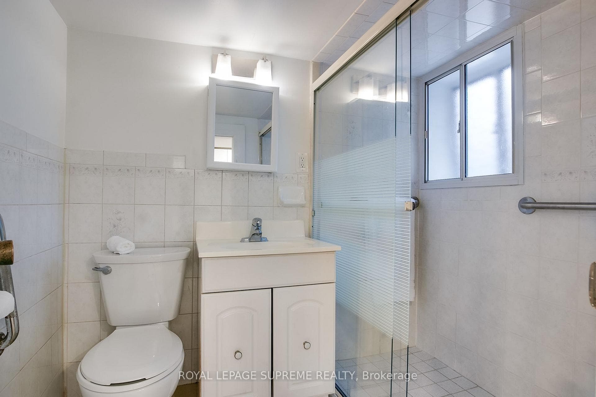 255 Howland Avenue Unit Basement photo 13