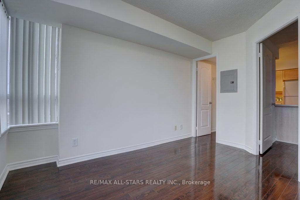 1 Rean Drive Unit 407 photo 18