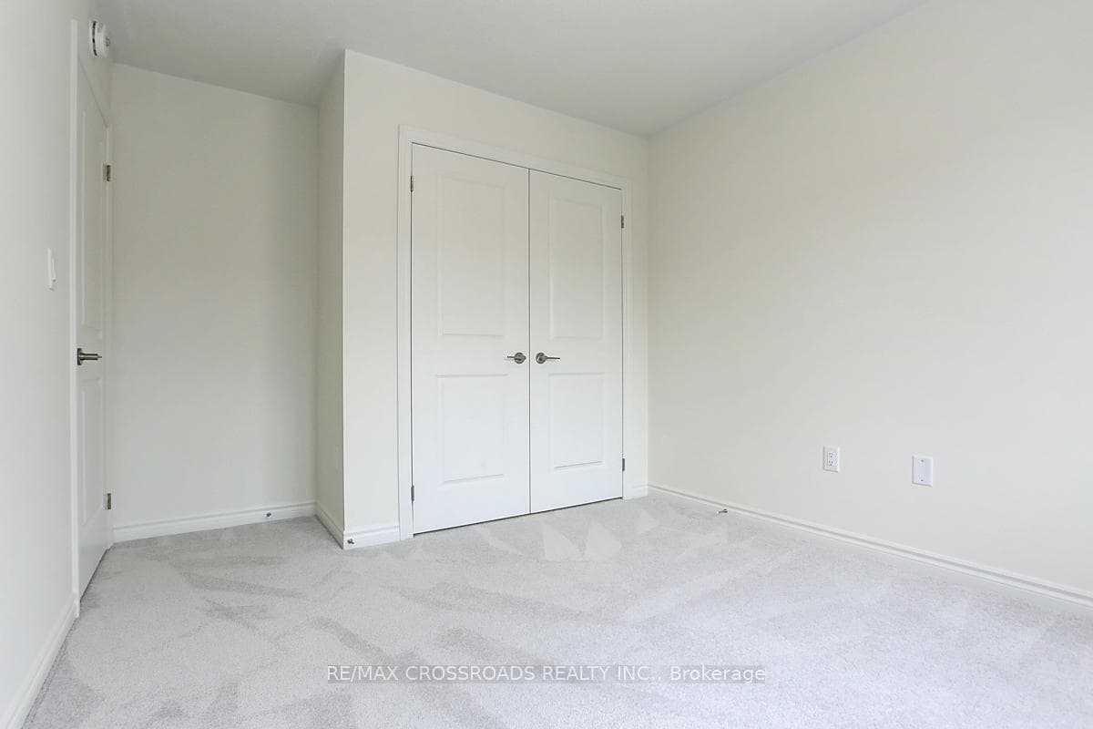 53 Velvet Drive photo 45