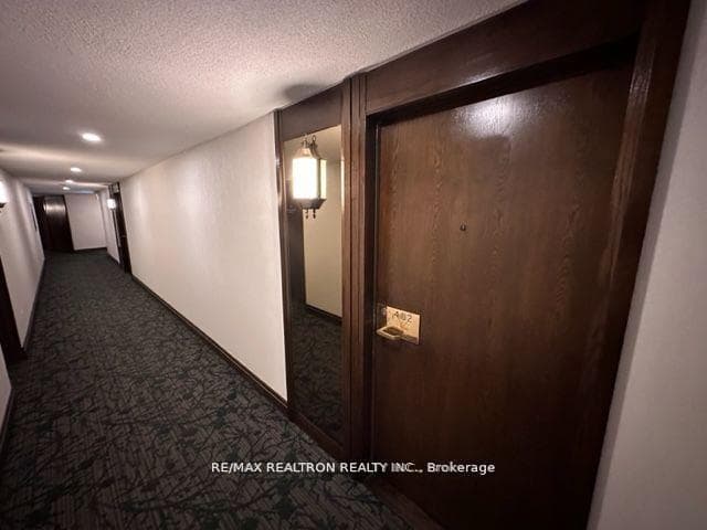 65 Harbour Square Unit 402 photo 2
