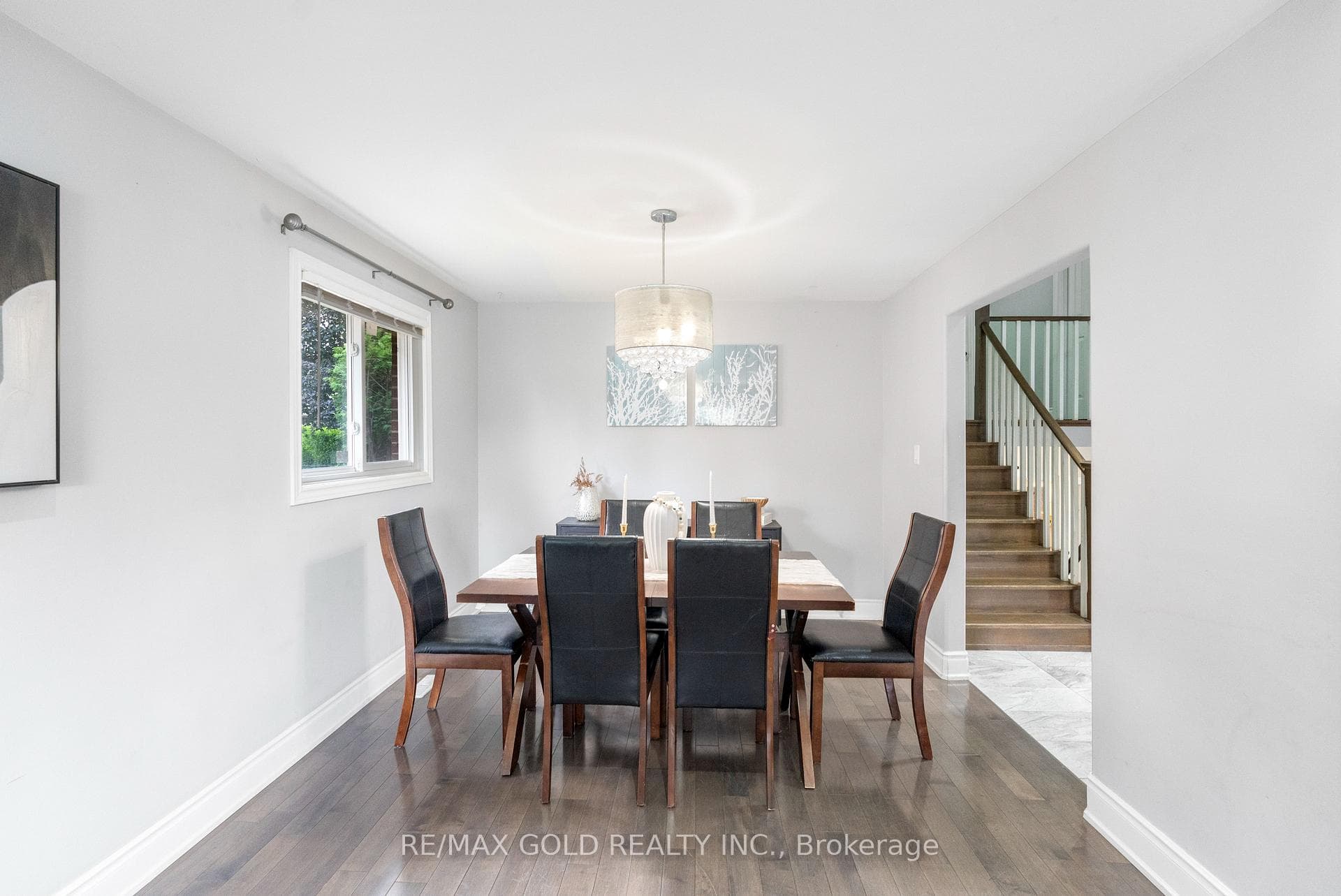 48 Maidstone Crescent photo 10