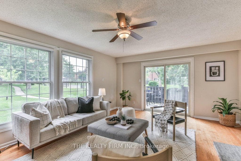 50 Guildwood Walk photo 19