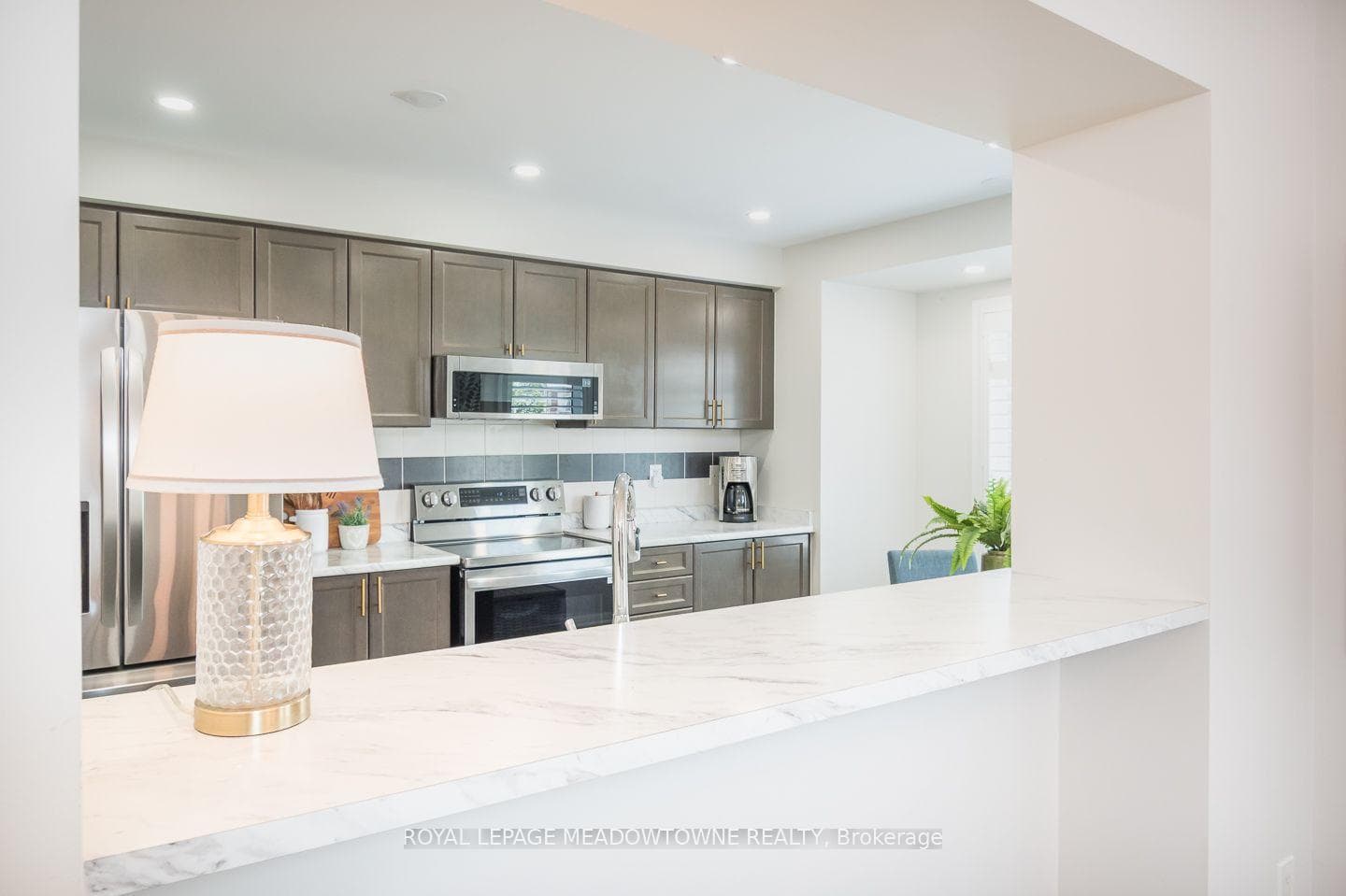 6020 Derry Road Unit 104 photo 18