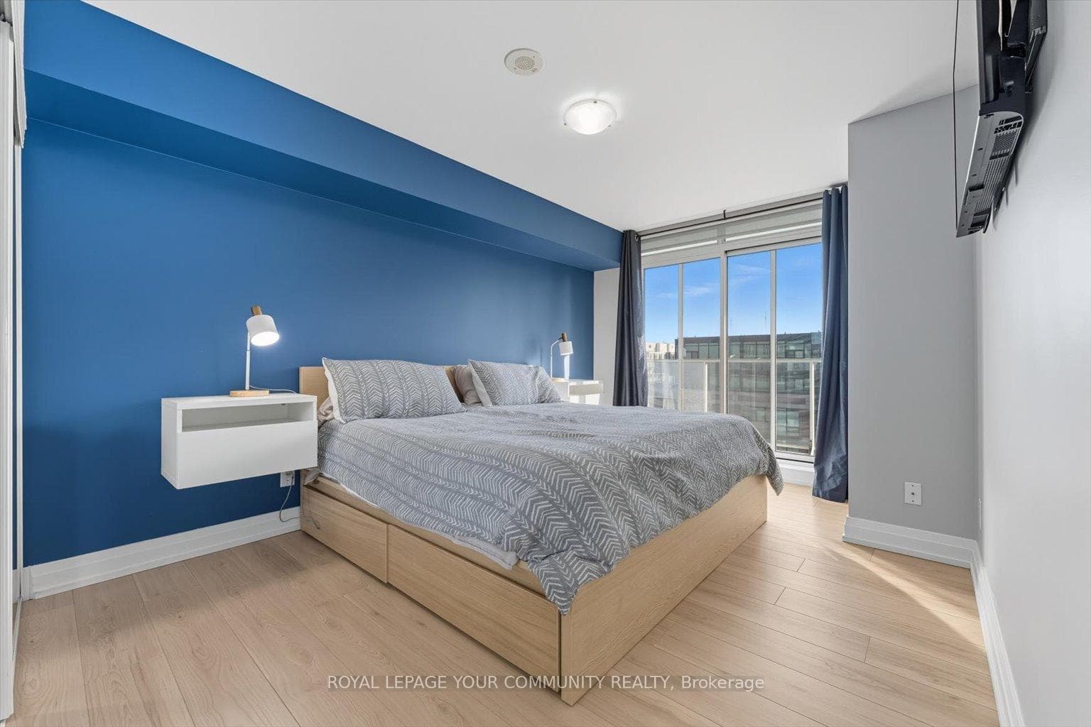 555 Wilson Avenue Unit 1107E photo 32
