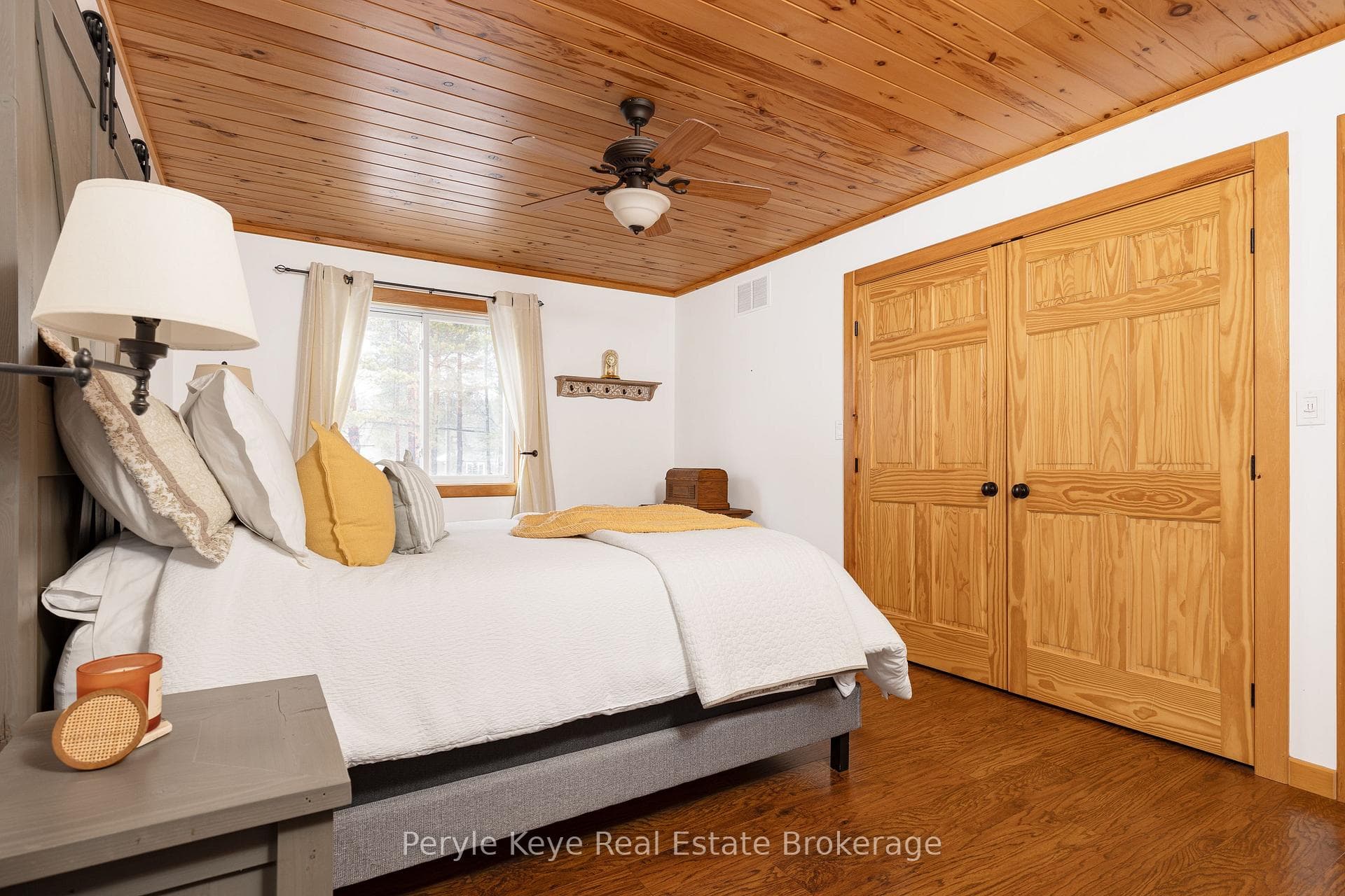 605 Ravenscliffe Road photo 10