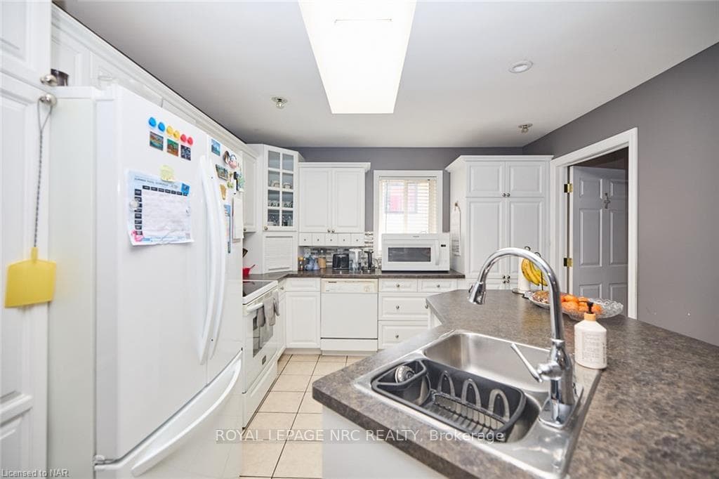 8040 POST Road photo 14