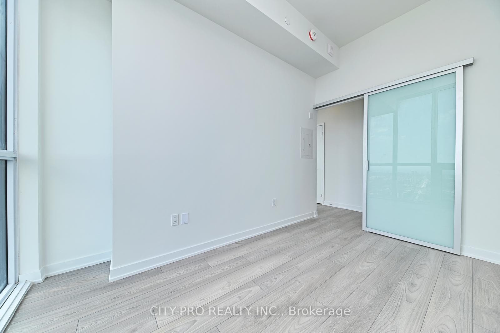 1 Fairview Rd E Road Unit 3111 photo 15