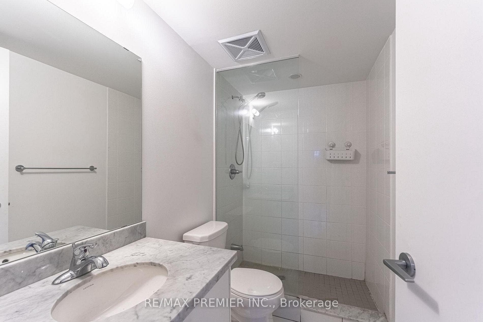 26 Bruce Street Unit B02 photo 12