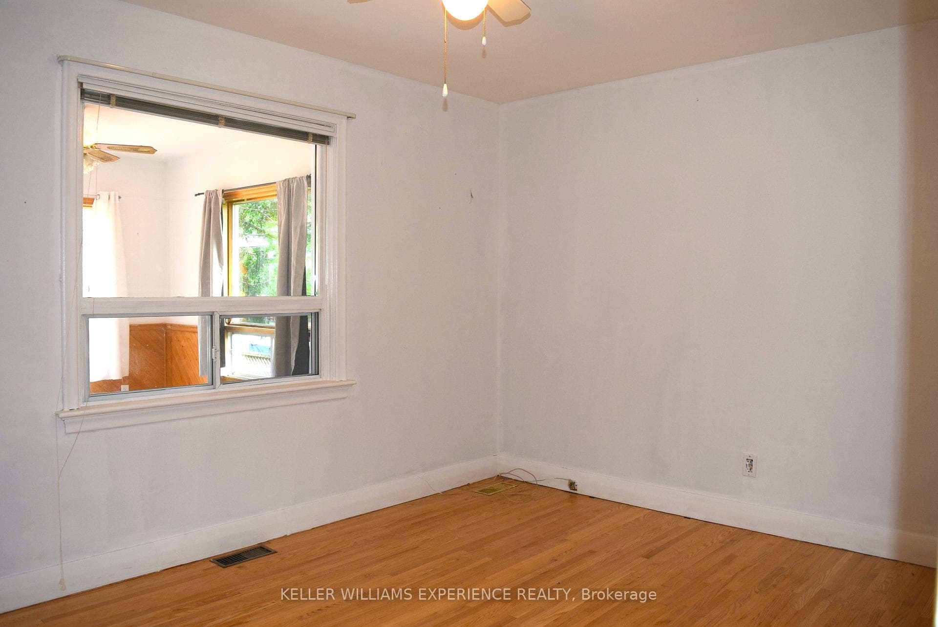 86 Strabane Avenue photo 17