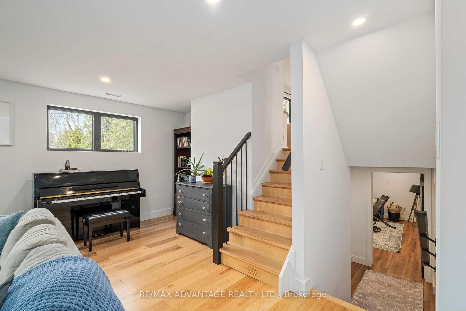 31 Redford Road photo 23