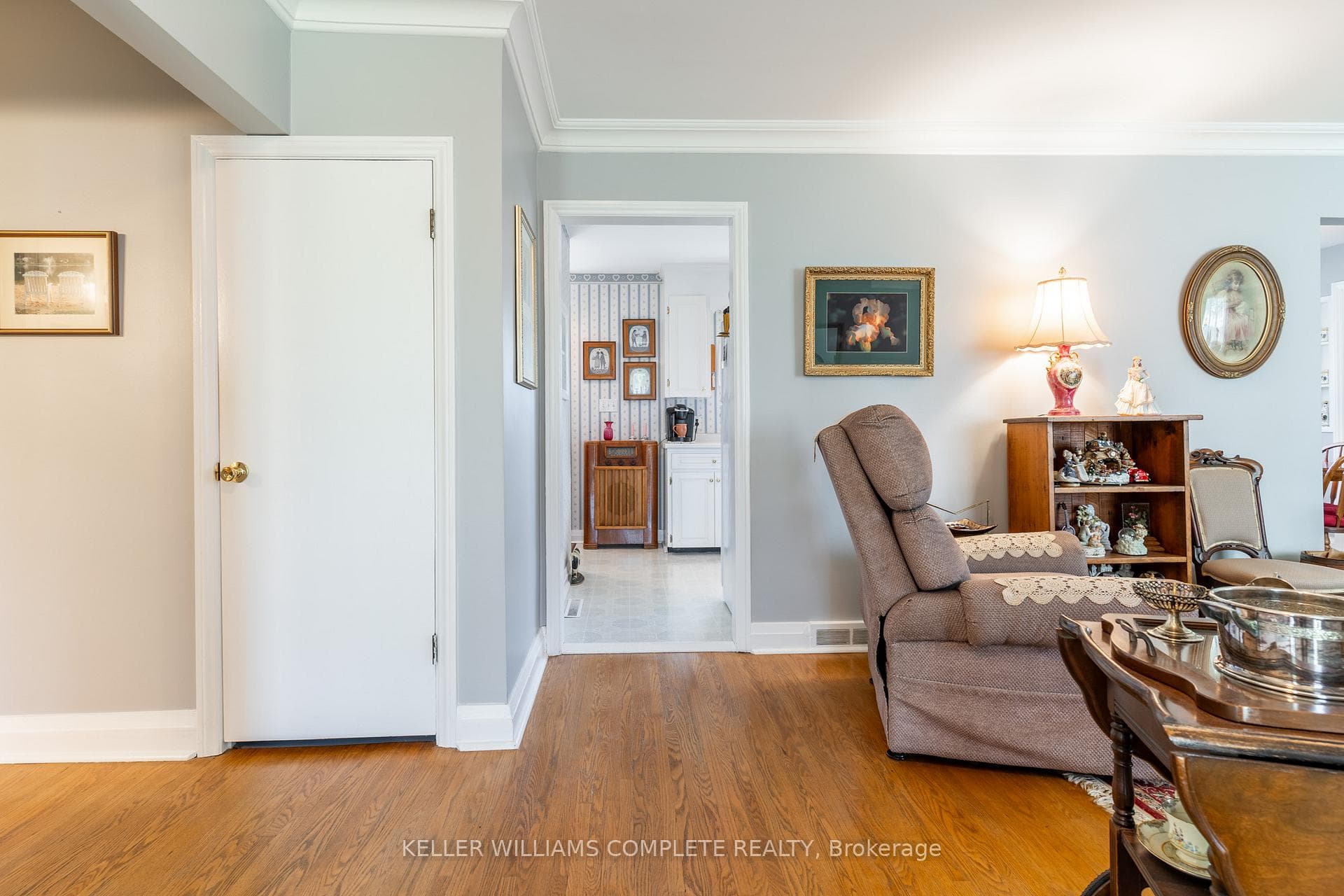 219 Price Avenue photo 12