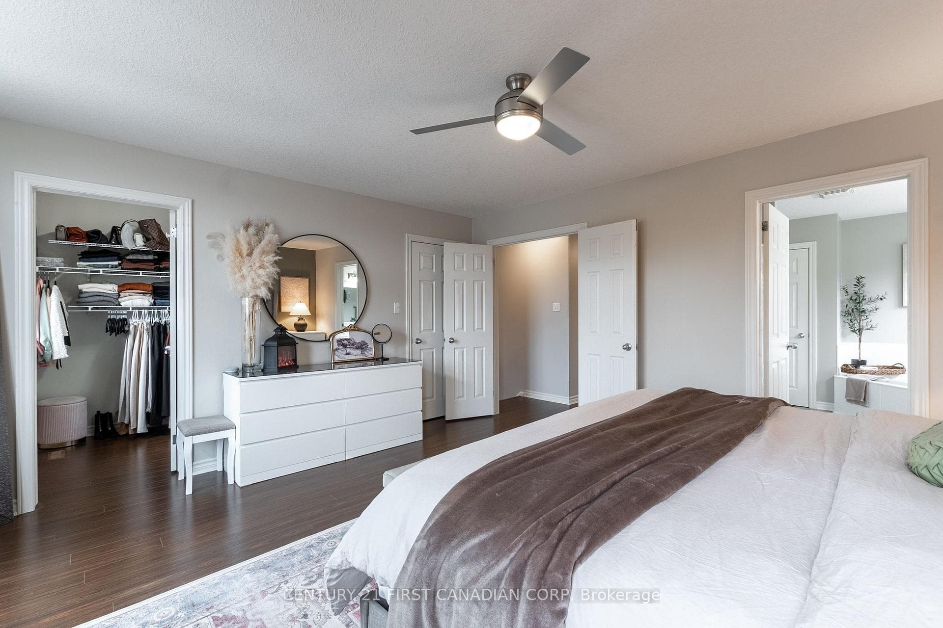 940 Blythwood Road photo 19
