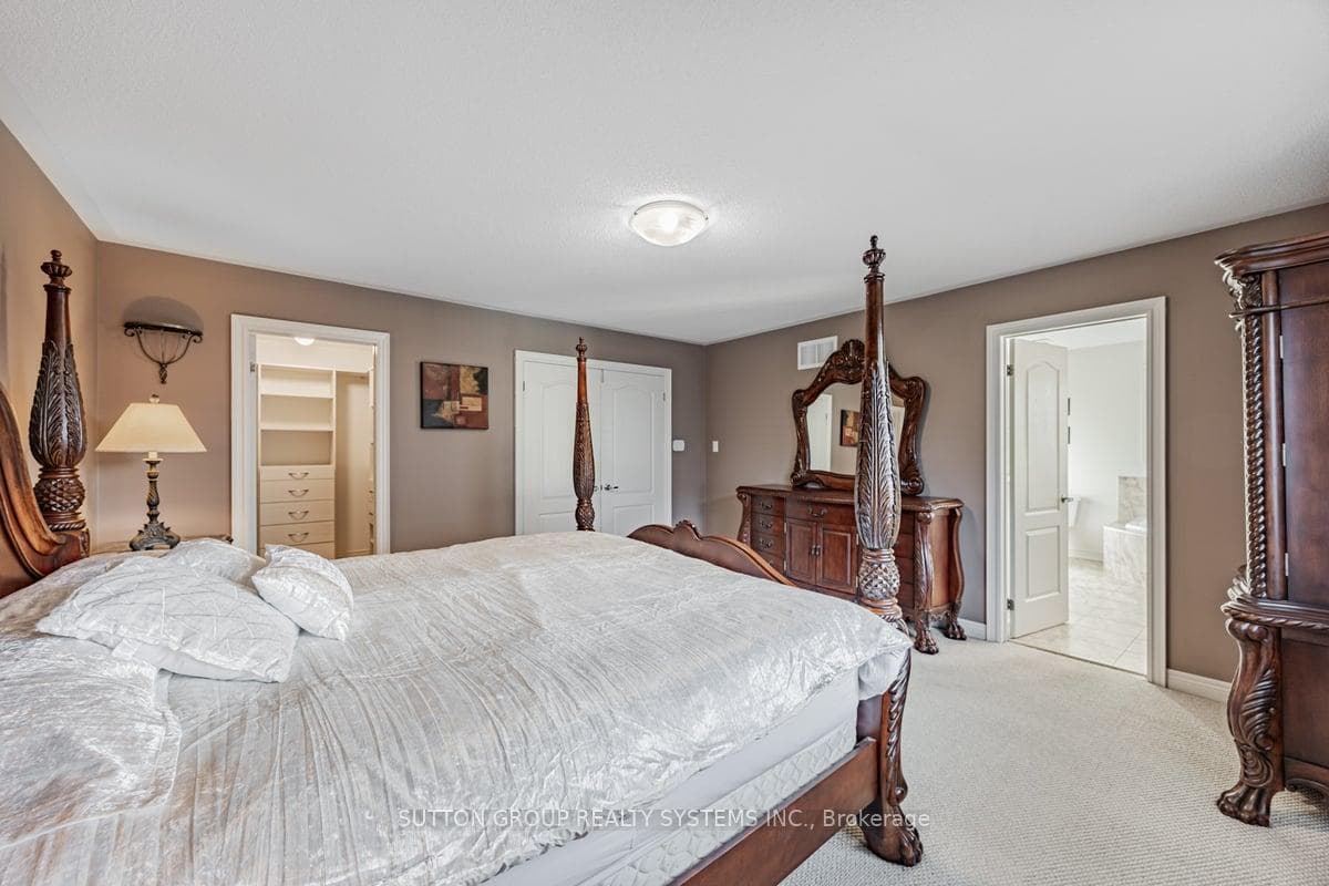 1674 Badgley Drive photo 22