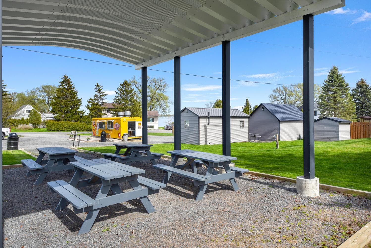 12 Riverview Crescent photo 6