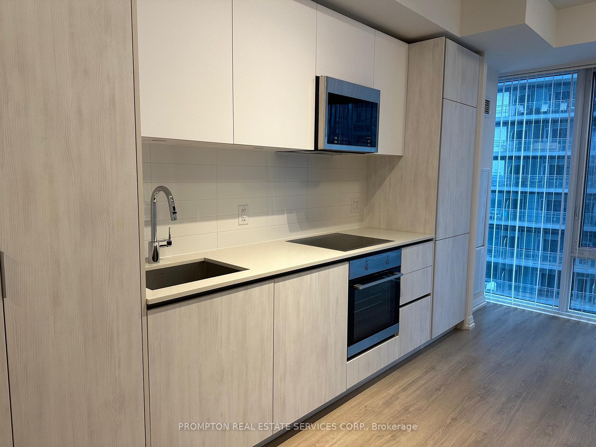 8 Widmer Street Unit 2108 photo 7