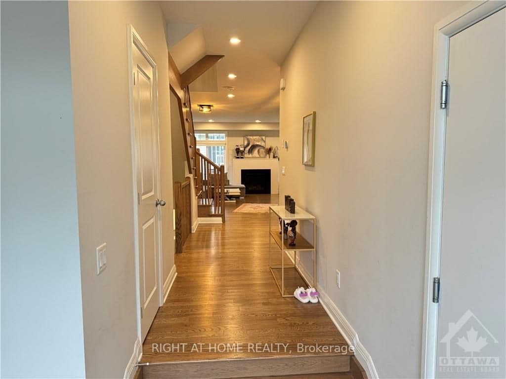 62 LOGGERHEAD Heights photo 3
