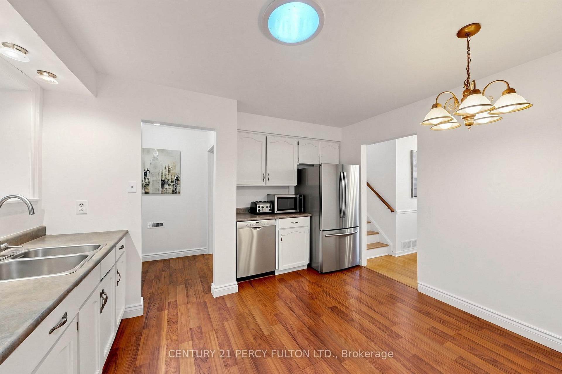 10 Devins Drive photo 20