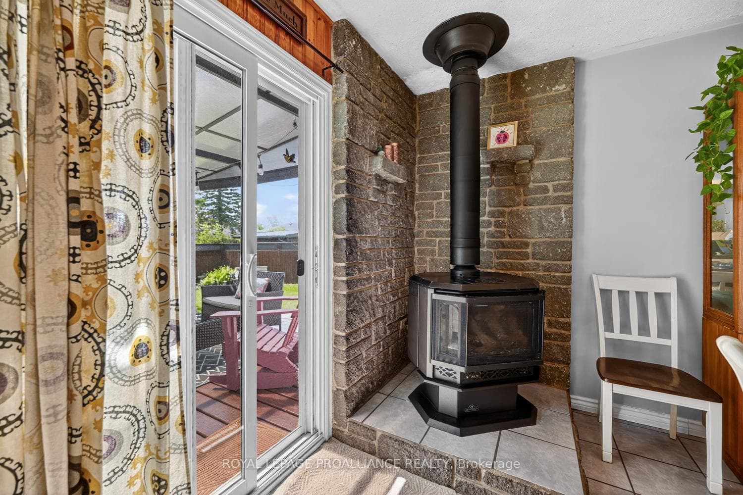 913 George Street photo 9