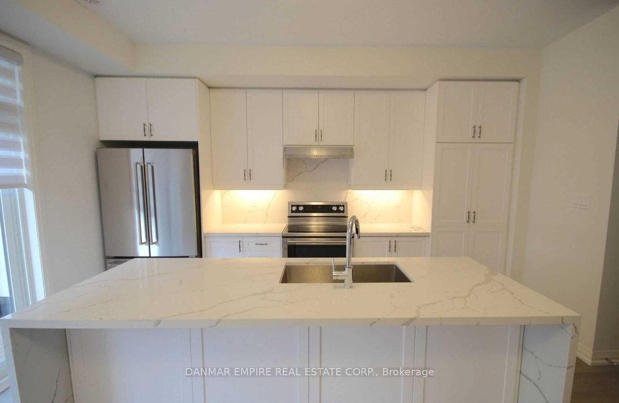 33 Cohen Way photo 5