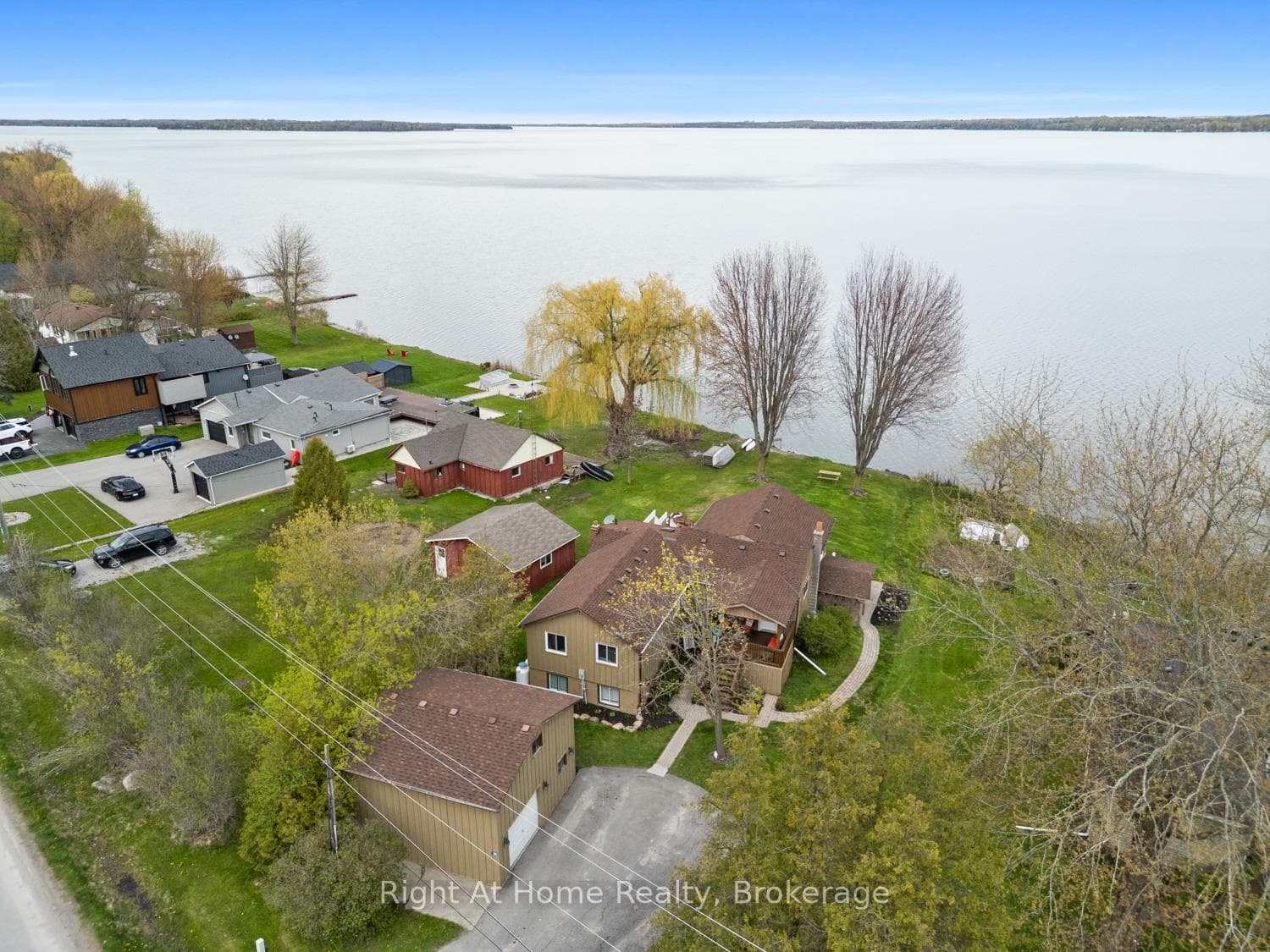 239 Aldred Drive photo 3