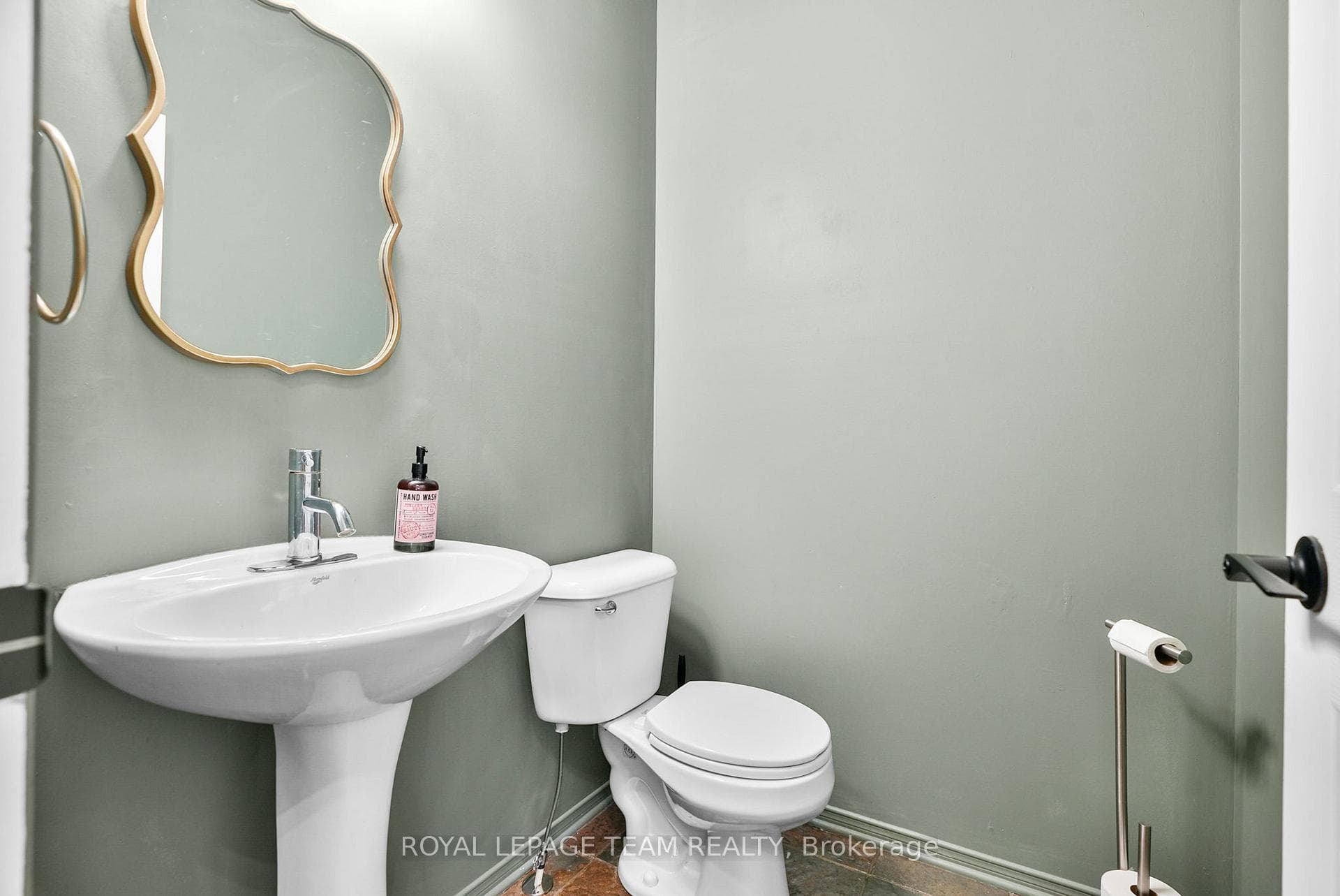 2122 Saunders Avenue photo 7