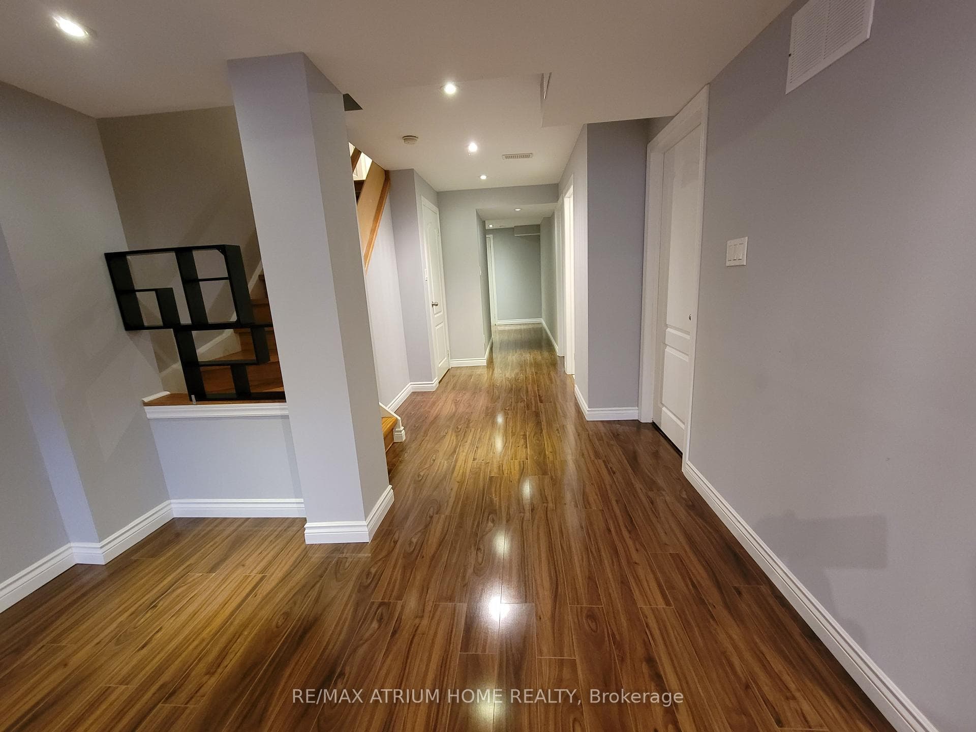 99 Hazelton Avenue photo 30