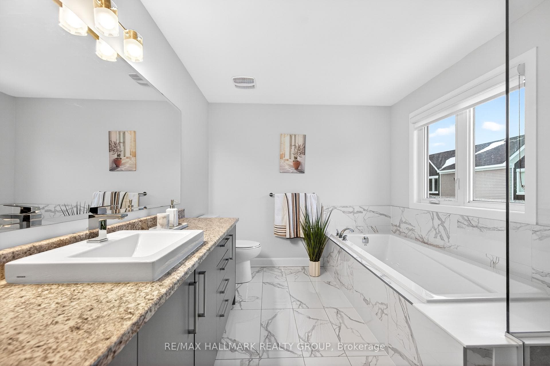 232 Aquarium Avenue photo 22