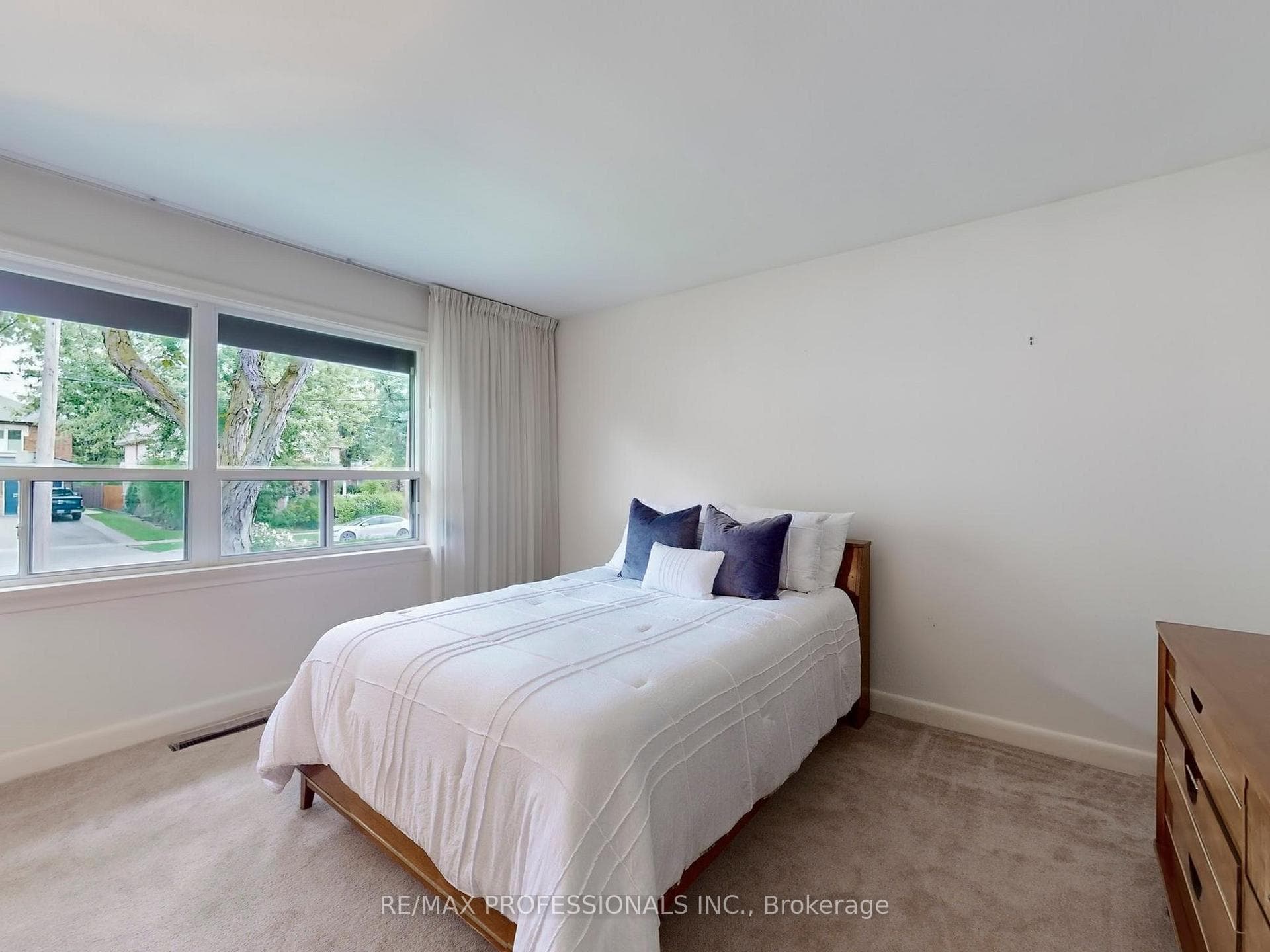 116 Shaver Avenue photo 16