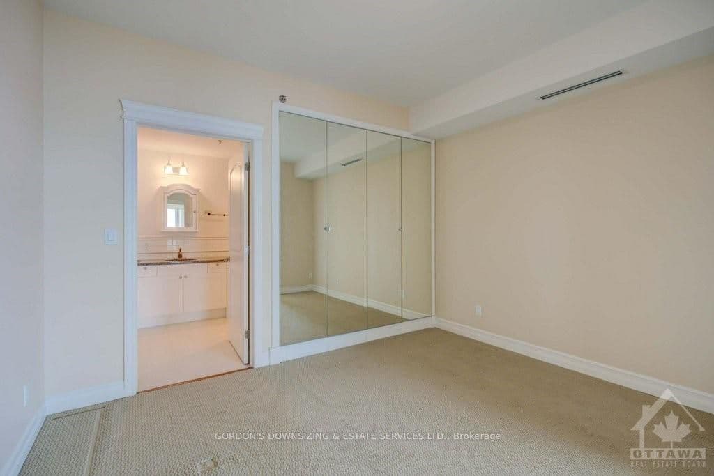 15 ST ANDREW Street Unit 1501 photo 15