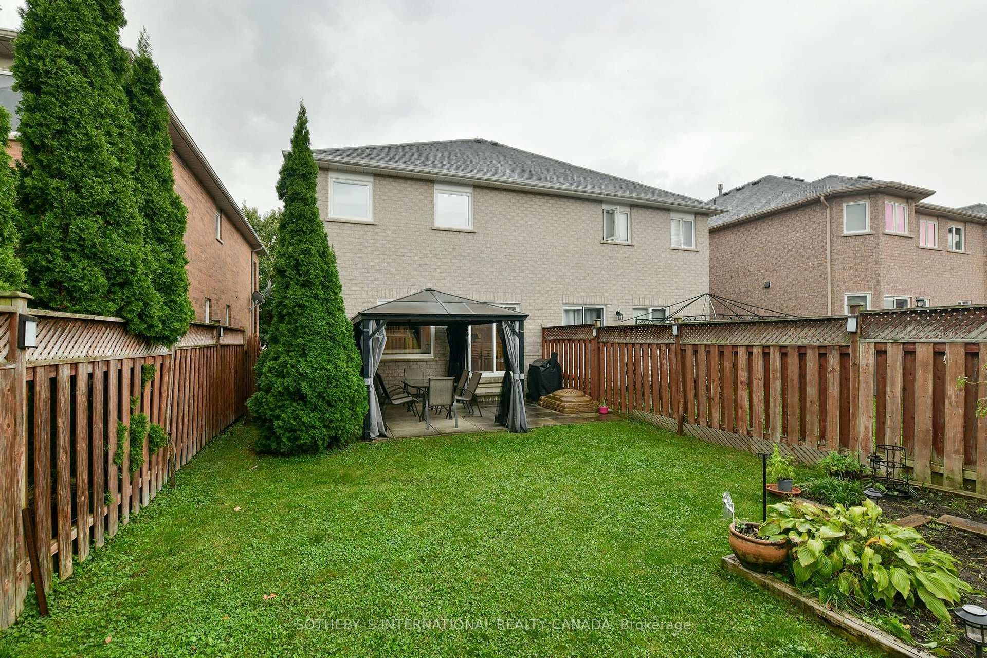 22 Laura Sabrina Drive photo 32