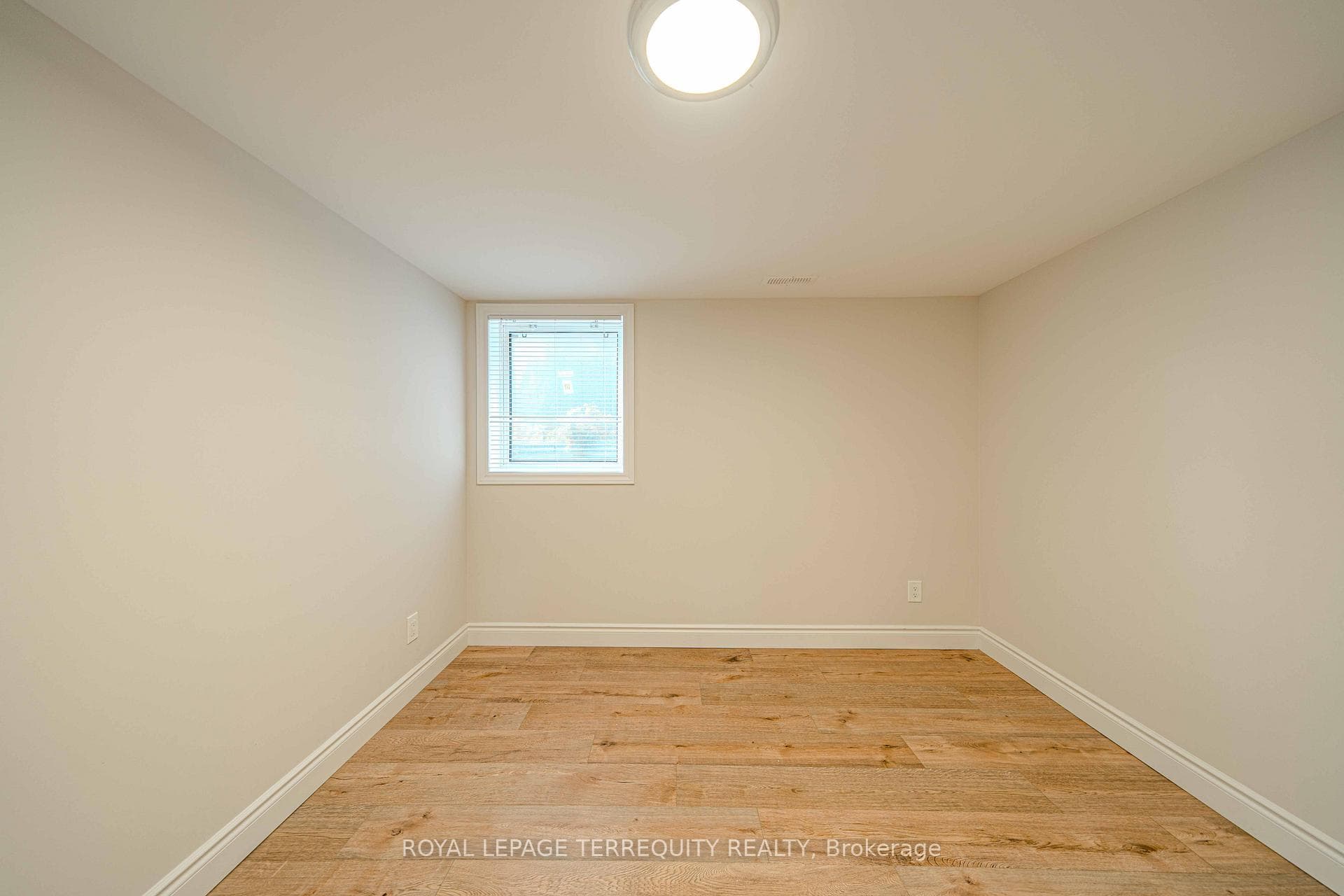 493 Lowell Avenue photo 27