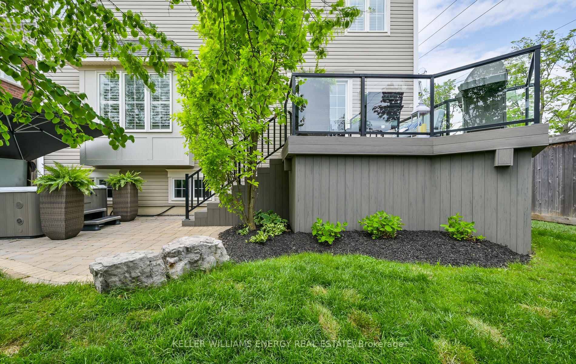 35 Bellhouse Place photo 49