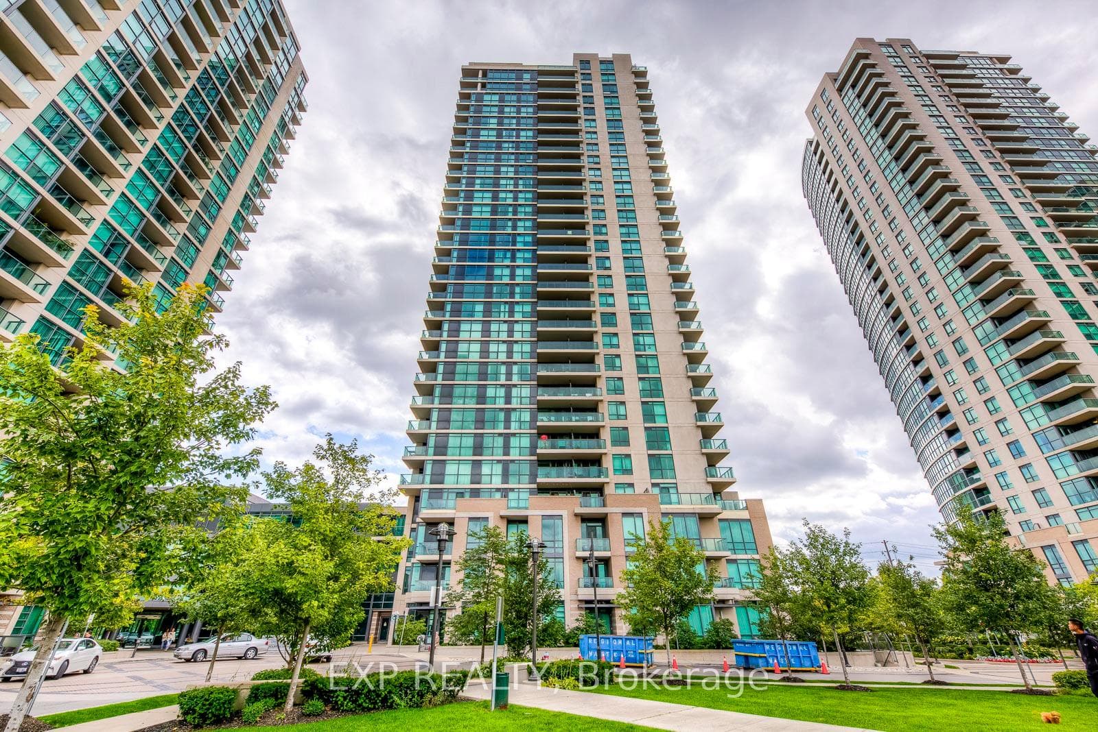 215 Sherway Gardens Road Unit 1501 photo 31