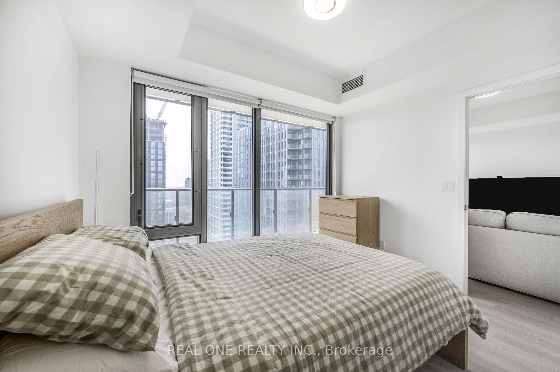 47 Mutual Street Unit 2301 photo 14