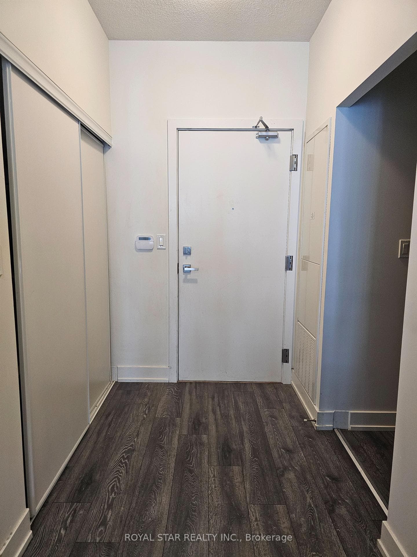 180 Fairview Mall Drive Unit 1910 photo 6