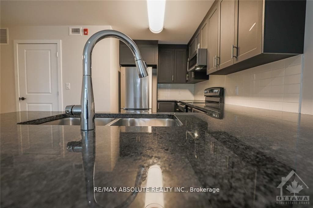 5992 HAZELDEAN Road Unit 301 photo 12