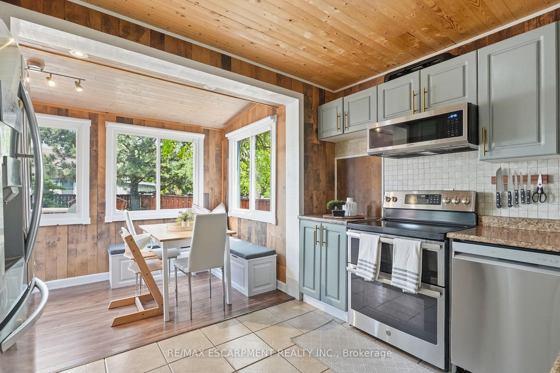 141 McAnulty Boulevard photo 8