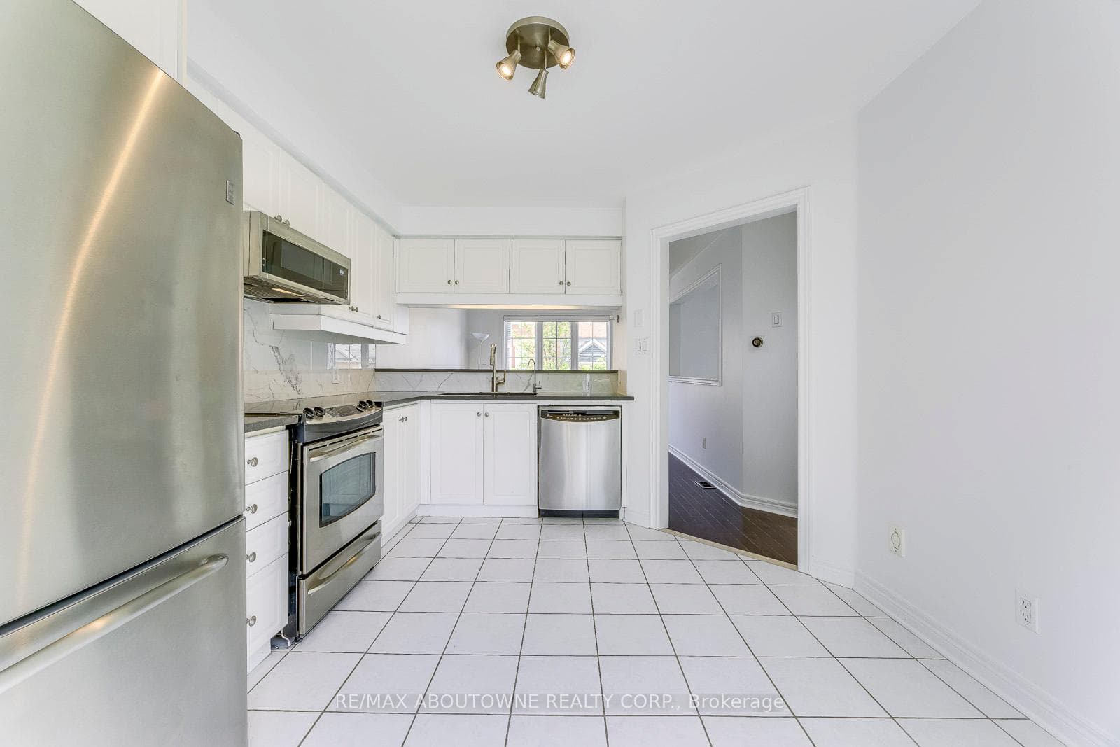 5031 East Mill Road Unit 30 photo 15