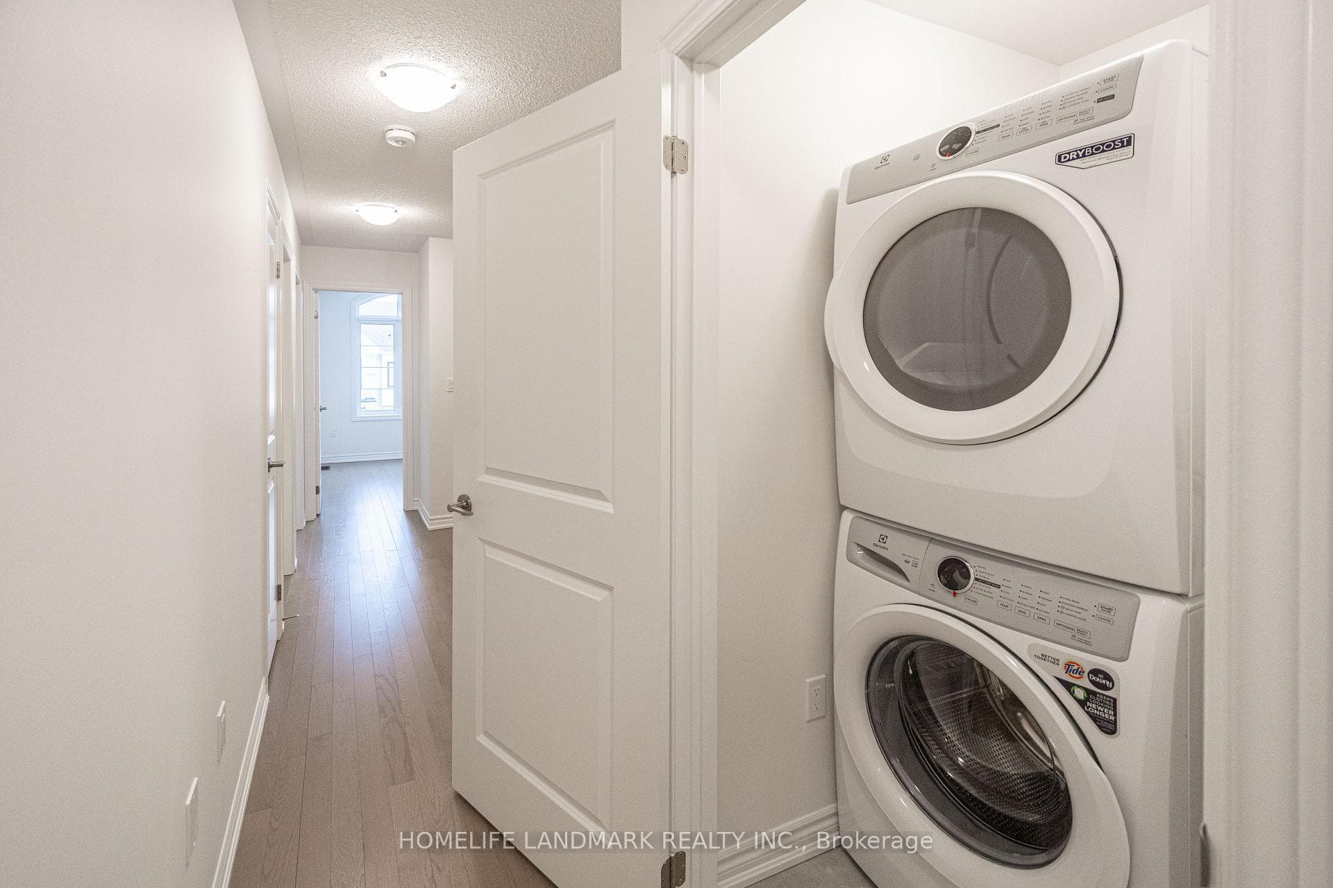 1458 Periwinkle Place photo 6