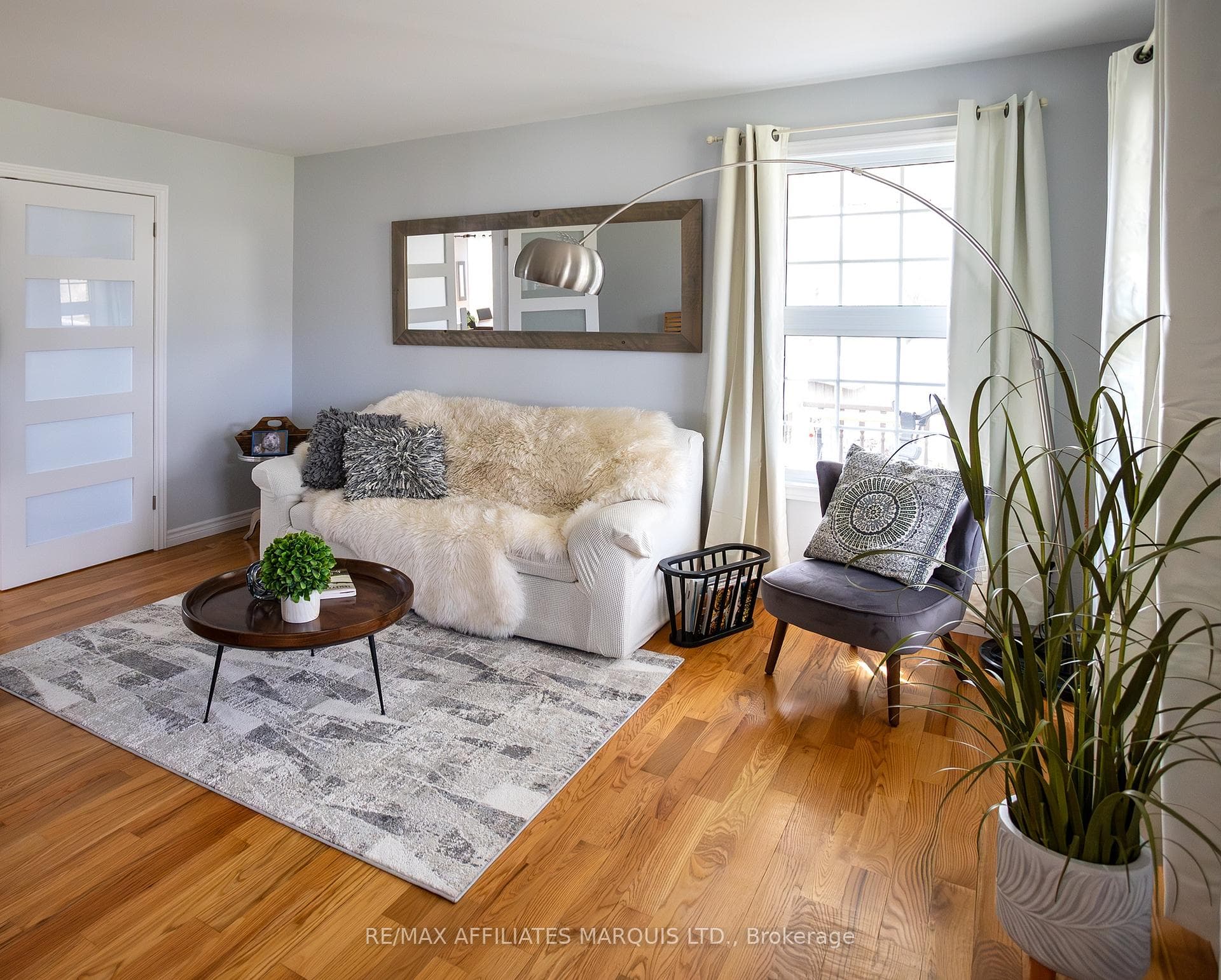 12118 Lakeshore Drive photo 40