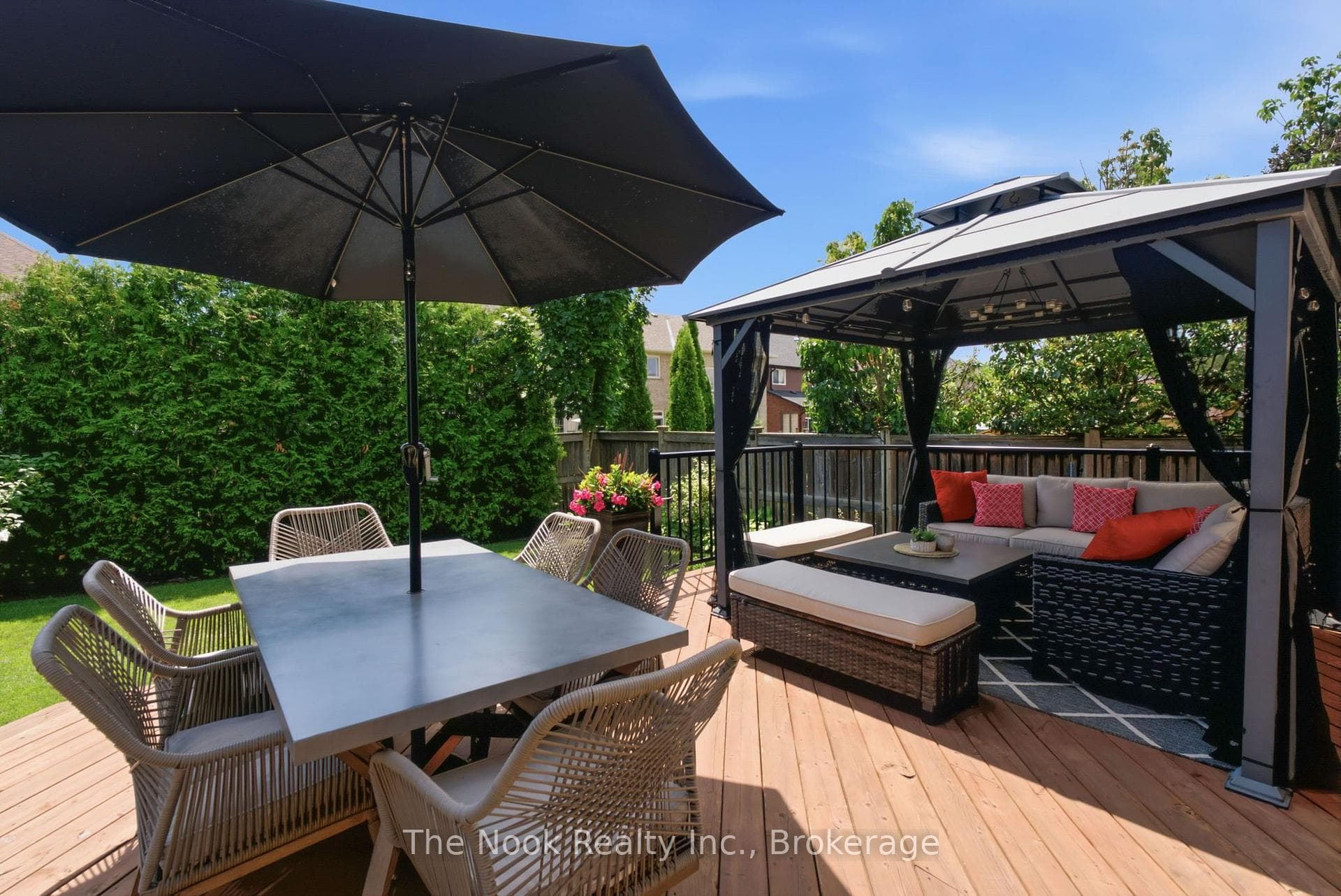 366 Travail Avenue photo 41