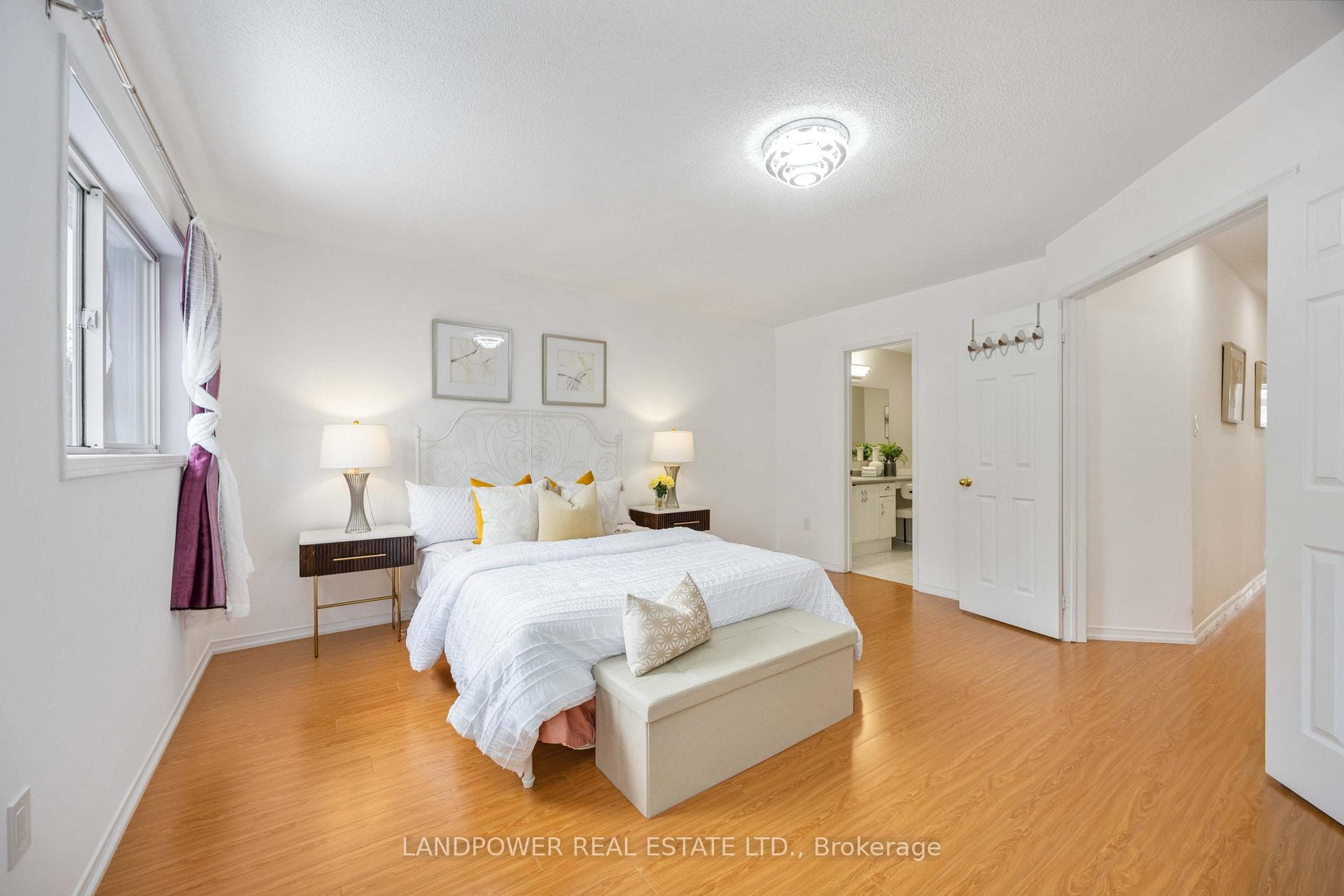 12 Debonair Street photo 46