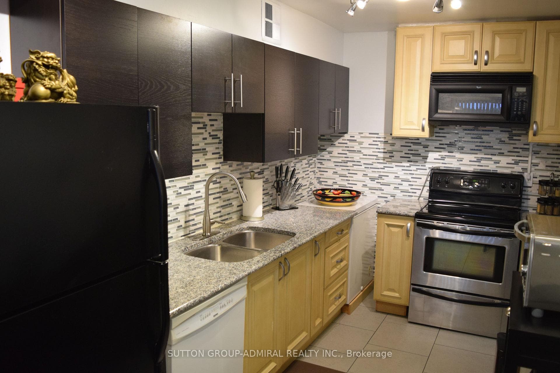 260 Scarlett Road Unit 804 photo 14